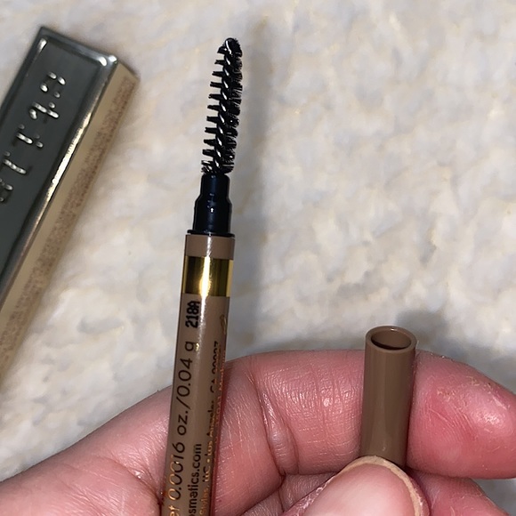 STILA brow pencil sketch & sculpt in Light - Picture 7 of 8